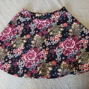 Size XS Forever21 Floral Skater Skirt